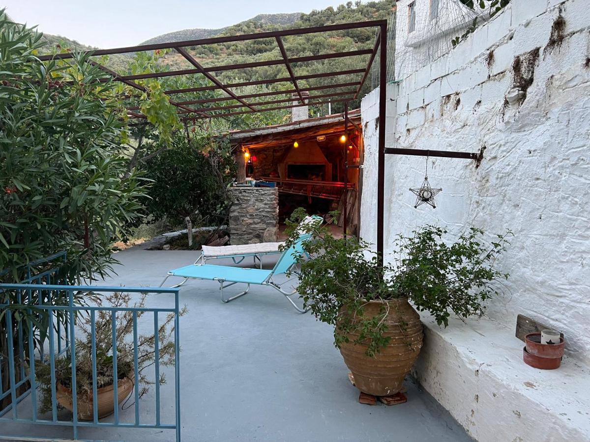 Maison Charme Avec Piscine Privee, Pres De La Mer A Sappounakeika, Tyros Sapounakeika Exterior photo